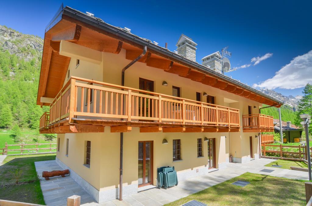 Appartamenti Residenza Anderbatt Gressoney-la-Trinité Стая снимка